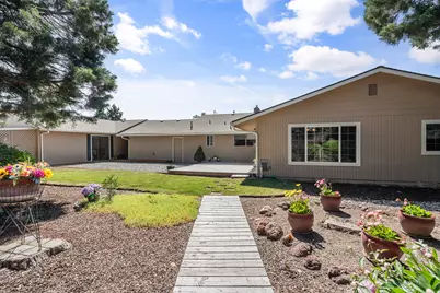 2930 Bailey Avenue, Medford, OR 97504 - Photo 29