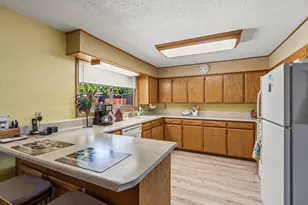 2930 Bailey Ave, Medford, OR 97504 - Photo 9