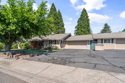 2930 Bailey Avenue, Medford, OR 97504 - Photo 37