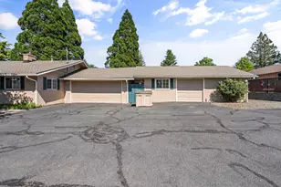 2930 Bailey Ave, Medford, OR 97504 - Photo 37