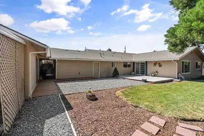2930 Bailey Avenue, Medford, OR 97504 - Photo 29