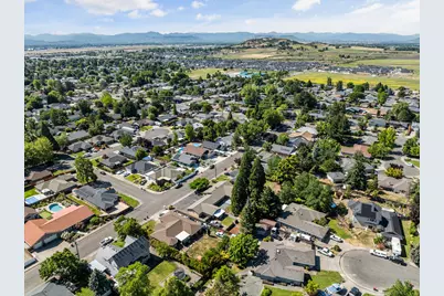 2930 Bailey Avenue, Medford, OR 97504 - Photo 49