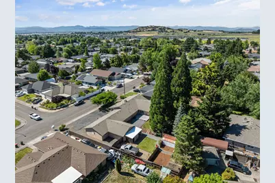2930 Bailey Avenue, Medford, OR 97504 - Photo 43