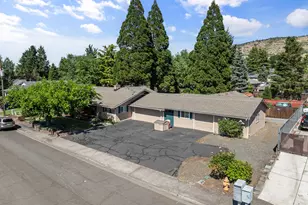 2930 Bailey Ave, Medford, OR 97504 - Photo 39