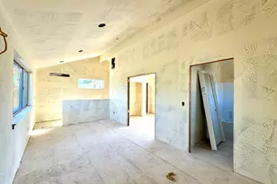312 Lithia Ave, Talent, OR 97540 - Photo 15