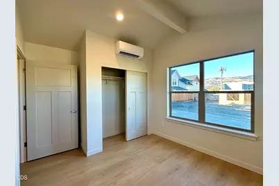 312 Lithia Avenue, Talent, OR 97540 - Photo 27