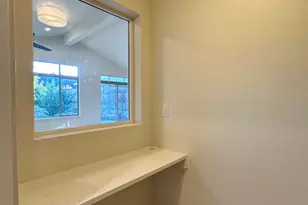 312 Lithia Ave, Talent, OR 97540 - Photo 31