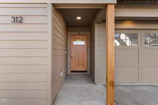 312 Lithia Ave, Talent, OR 97540 - Photo 3