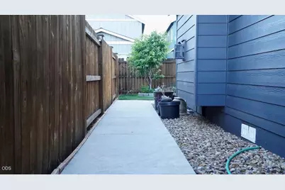21182 Thomas Drive, Bend, OR 97702 - Photo 9