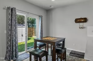 21182 Thomas Dr, Bend, OR 97702 - Photo 11