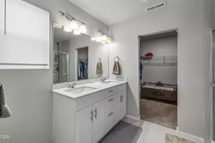 21182 Thomas Dr, Bend, OR 97702 - Photo 17