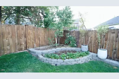 21182 Thomas Drive, Bend, OR 97702 - Photo 3