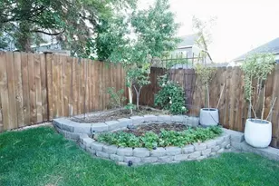 21182 Thomas Dr, Bend, OR 97702 - Photo 3