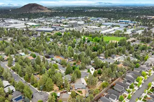 947 SE 6th St, Bend, OR 97702 - Photo 29