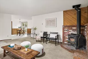 947 SE 6th St, Bend, OR 97702 - Photo 5