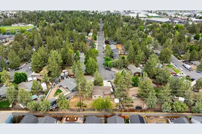 947 SE 6th Street, Bend, OR 97702 - Photo 27