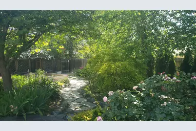 1600 NW Sue Circle, Grants Pass, OR 97526 - Photo 17