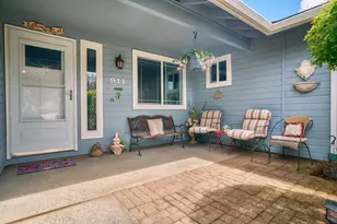 911 La Loma Dr, Medford, OR 97504 - Photo 3