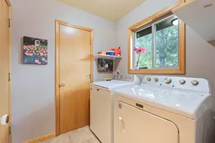 1206 NE Paula Dr, Bend, OR 97701 - Photo 25