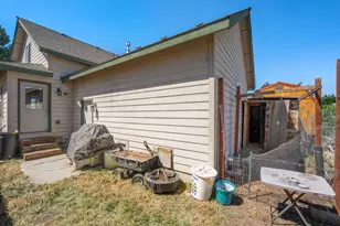 251 NW 8th St, Prineville, OR 97754 - Photo 37