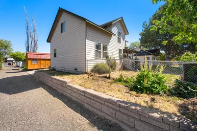 251 NW 8th Street, Prineville, OR 97754 - Photo 7