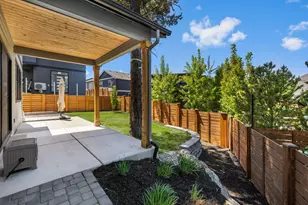 61197 SW Beverly Wy, Bend, OR 97702 - Photo 29