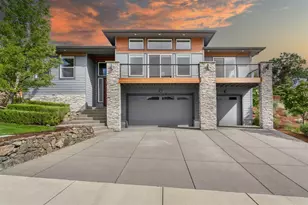 4461 Vista Pointe Dr, Medford, OR 97504 - Photo 5