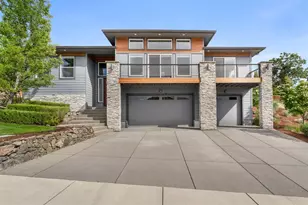 4461 Vista Pointe Dr, Medford, OR 97504 - Photo 3