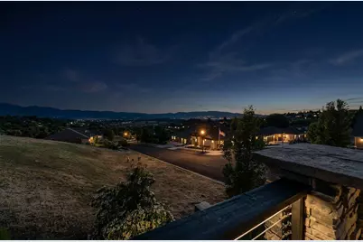 4461 Vista Pointe Drive, Medford, OR 97504 - Photo 33