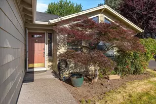 1111 Looking Glass Way, Central Point, OR 97502 - Photo 3