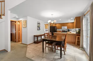 752 Mallory Ct, Central Point, OR 97502 - Photo 7