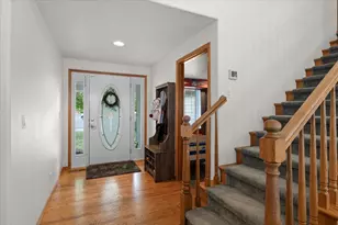752 Mallory Ct, Central Point, OR 97502 - Photo 3