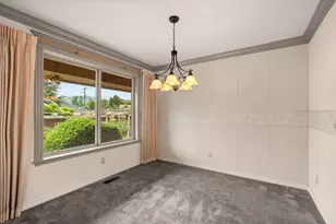1449 Ben Aire Cir, Grants Pass, OR 97527 - Photo 5