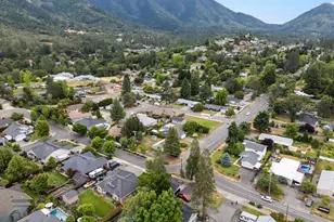1449 Ben Aire Cir, Grants Pass, OR 97527 - Photo 43