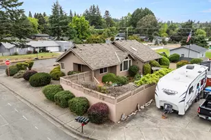 1449 Ben Aire Cir, Grants Pass, OR 97527 - Photo 35
