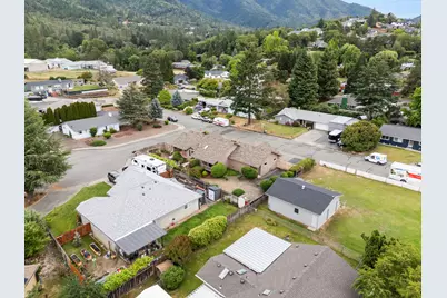 1449 Ben Aire Circle, Grants Pass, OR 97527 - Photo 37