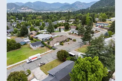 1449 Ben Aire Circle, Grants Pass, OR 97527 - Photo 39