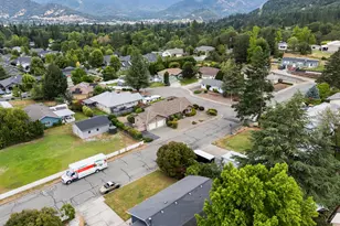 1449 Ben Aire Cir, Grants Pass, OR 97527 - Photo 39