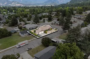 1449 Ben Aire Cir, Grants Pass, OR 97527 - Photo 49