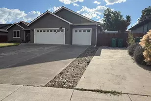 3276 Hammer St, Klamath Falls, OR 97603 - Photo 35