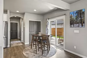 702 N Willitts St, Sisters, OR 97759 - Photo 13