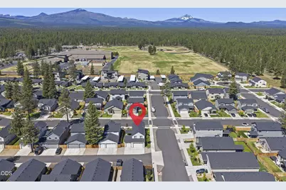 702 N Willitts Street, Sisters, OR 97759 - Photo 37
