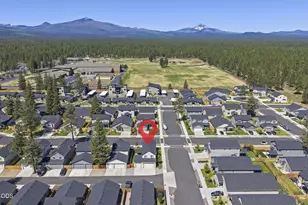 702 N Willitts St, Sisters, OR 97759 - Photo 37