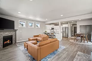 702 N Willitts St, Sisters, OR 97759 - Photo 5