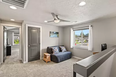 702 N Willitts Street, Sisters, OR 97759 - Photo 13