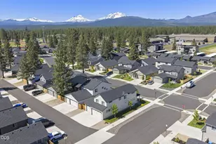702 N Willitts St, Sisters, OR 97759 - Photo 39