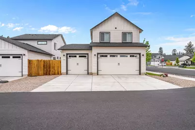 702 N Willitts Street, Sisters, OR 97759 - Photo 3