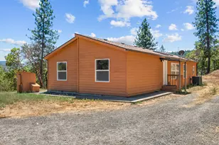 479 Wagon Trail Dr, Jacksonville, OR 97530 - Photo 23