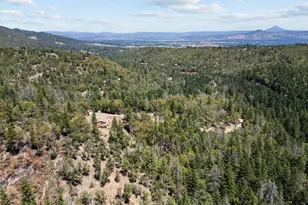 479 Wagon Trail Dr, Jacksonville, OR 97530 - Photo 35