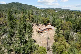 479 Wagon Trail Dr, Jacksonville, OR 97530 - Photo 33